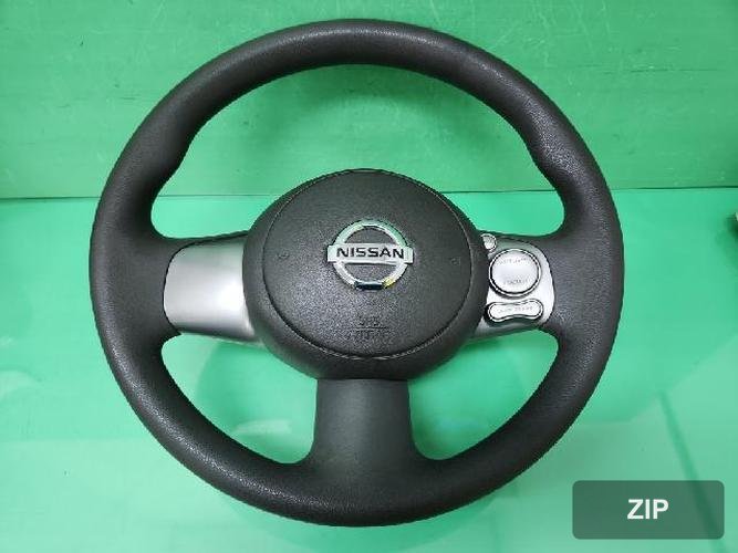 Nissan Cube 2012 — рулевое колесо 3