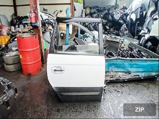 Hyundai Trajet 2004 — задняя дверь правая