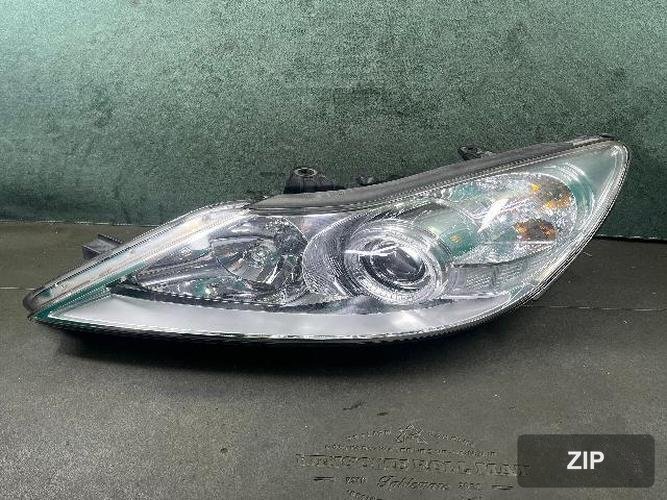 Hyundai Genesis 2008 — фара левая HID