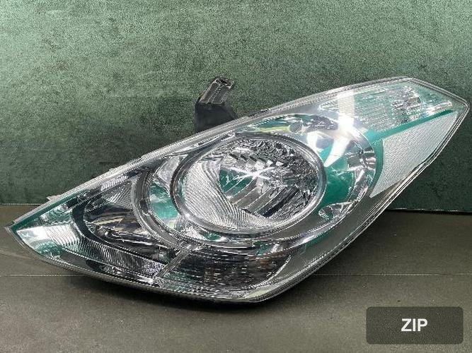 Hyundai Grandstarex 2011 — фара левая