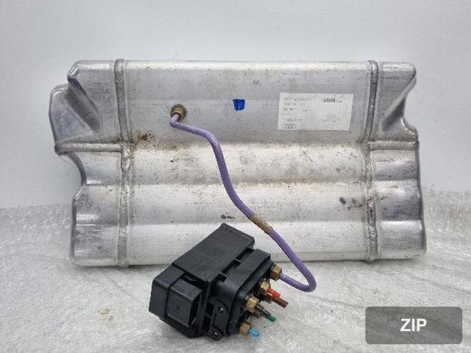 Audi A7 2012 — бак пневмоподвески 4G0 616 203 C