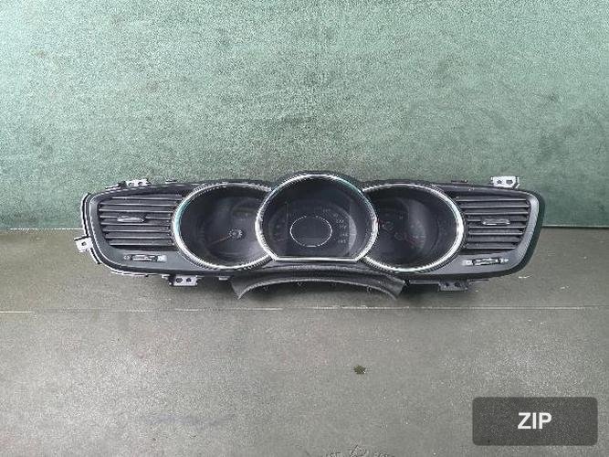 Kia K5 2012 — панель приборов 940032T710