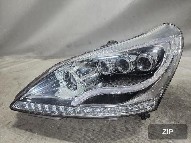 Hyundai Equus 2012 — фара передняя левая