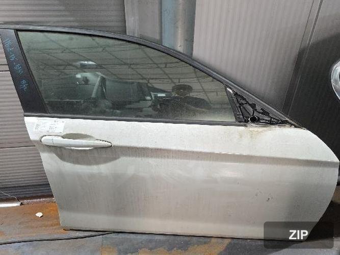 BMW 1 Series 2013 — дверь передняя правая 7284512