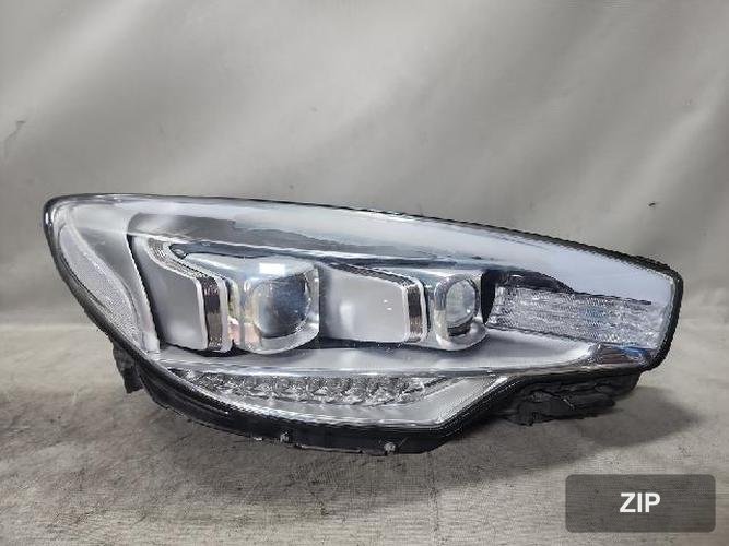 Kia K9 2013 — фара правая 921023T000