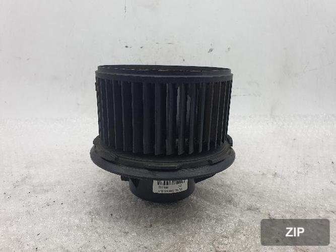 Ford Escape 2009 — мотор печки 8L84-19846-BA