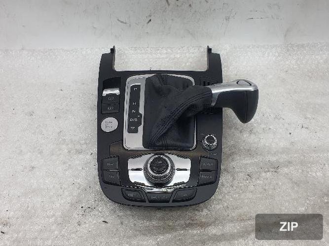 Audi A4 2016 — накладка рычага коробки передач 8T0 919 611 L