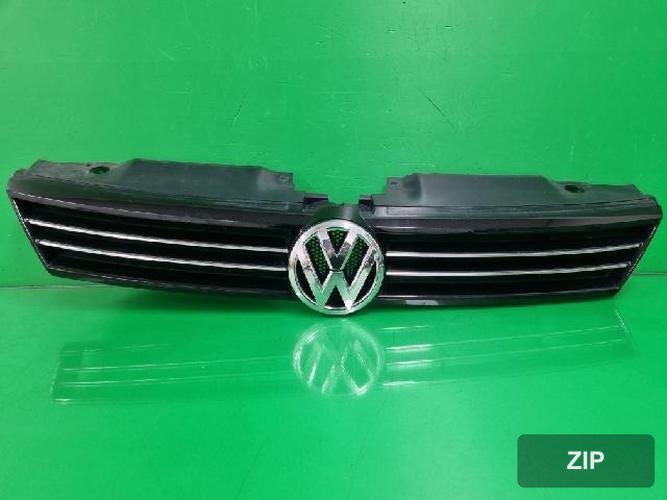 Volkswagen Jetta 2013 — решётка радиатора 5C6 853 653 655
