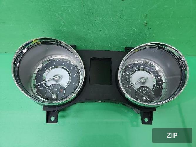 Chrysler 300 2012 — панель приборов 56046408AH