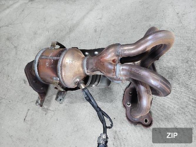 SsangYong Tivoli 2017 — катализатор