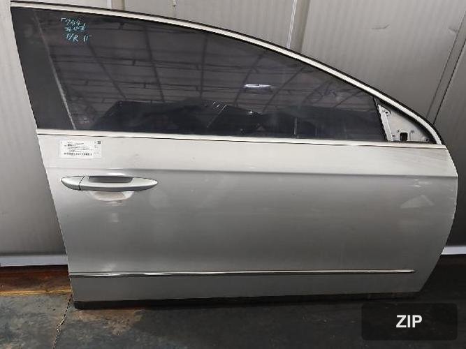 Volkswagen Passat 2011 — дверь передняя правая 3C4831056J