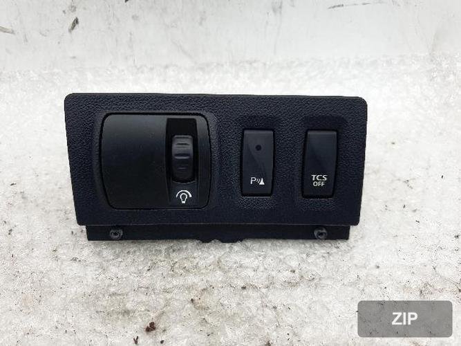 Renault SM7 2016 — кнопка/переключатель 251630016R