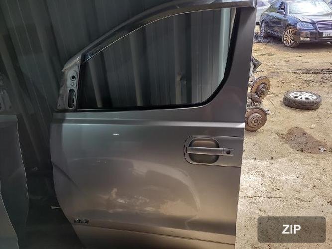 Hyundai Grand Starex 2014 — дверь передняя левая