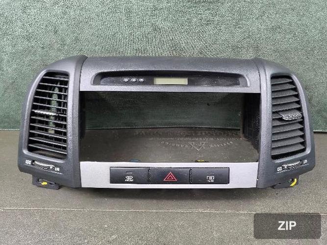 Hyundai Santa Fe 2006 — дефлектор воздуховода 97420-2B000