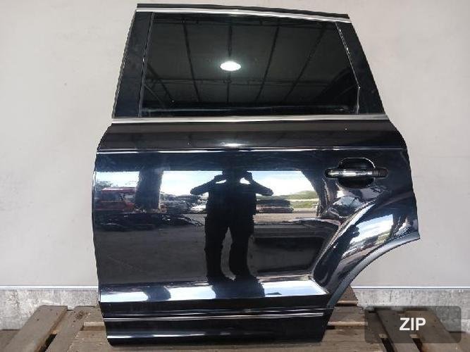 Audi Q7 2014 — дверь задняя левая