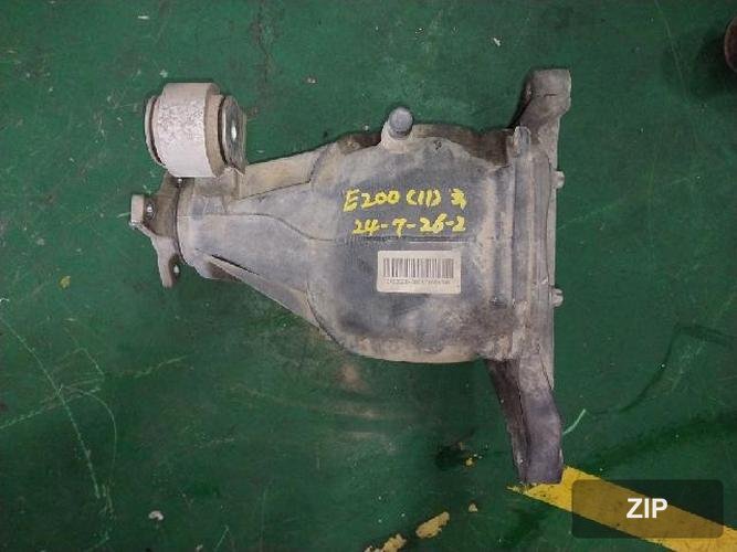 Дифференциал задний Mercedes-Benz E-Class 2123500400