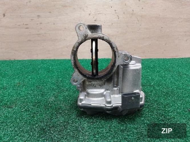 Дроссельная заслонка Mercedes-Benz E-класс