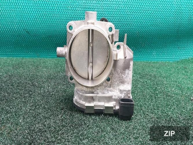 Дроссельная заслонка Mercedes-Benz E-Class 2010 A1131410125
