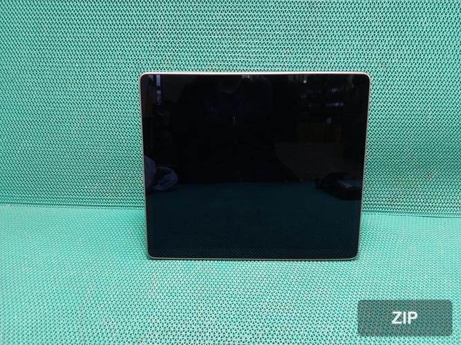 Монитор Tesla Model Y 2022