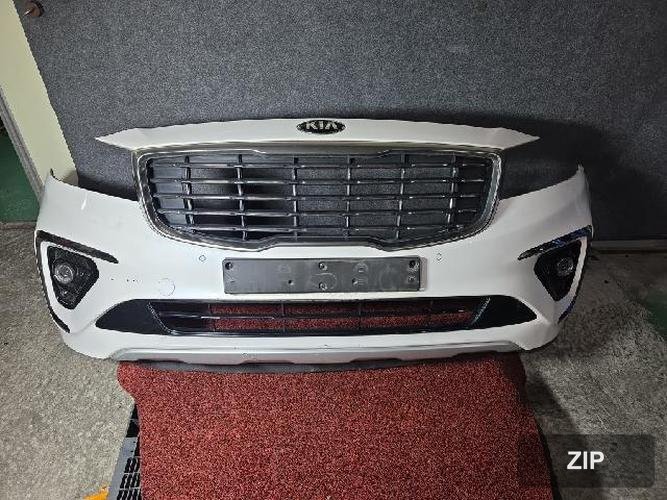 Передний бампер