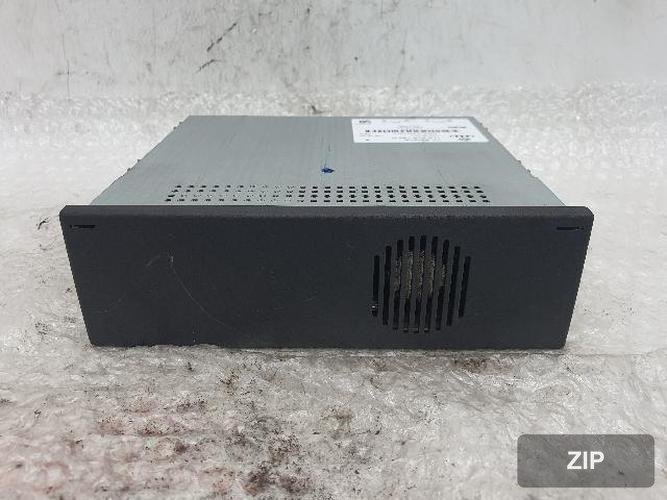 AV-система 7L6 919 146 D