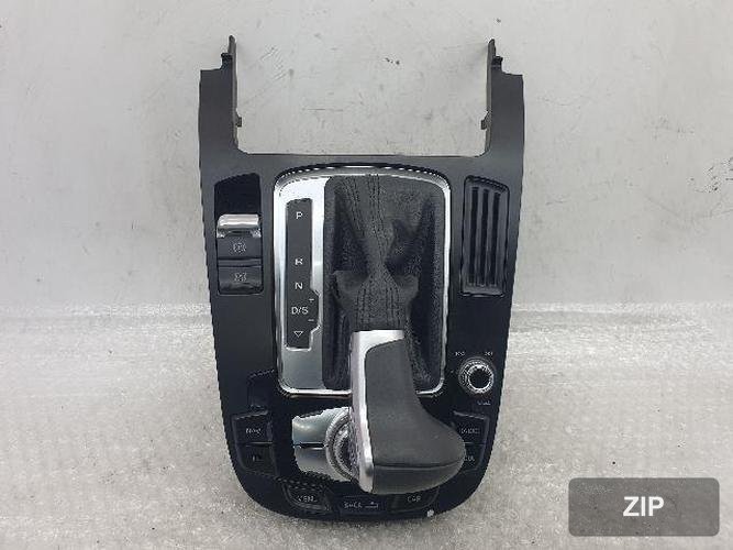 Накладка рычага коробки передач Audi A4 8T0 919 611 K