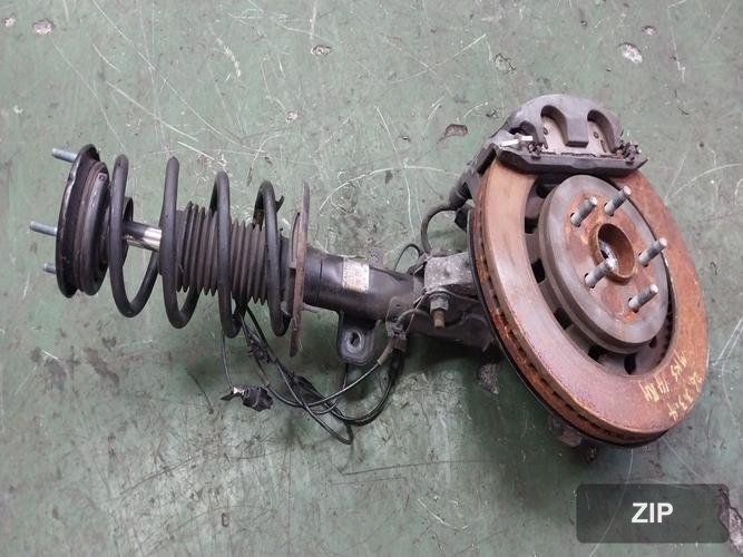 Передний кулак правый DE9Z3K185A