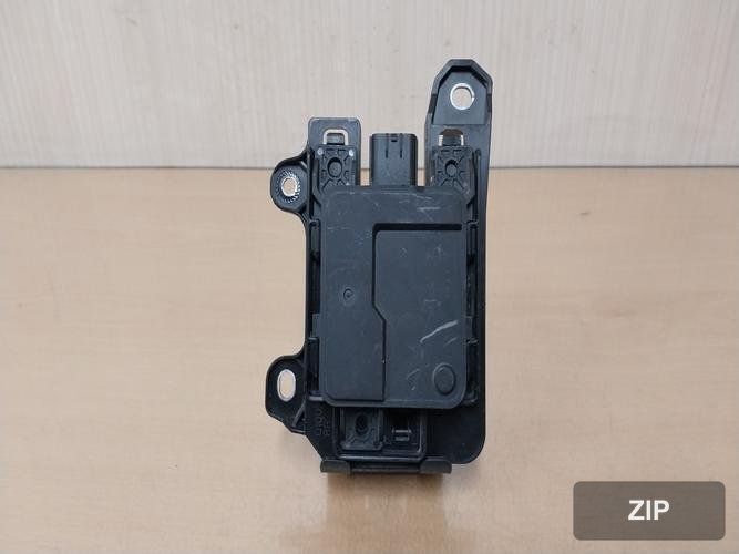 Задний угловой радар правый KG모빌리티 Musso EV 8661044100