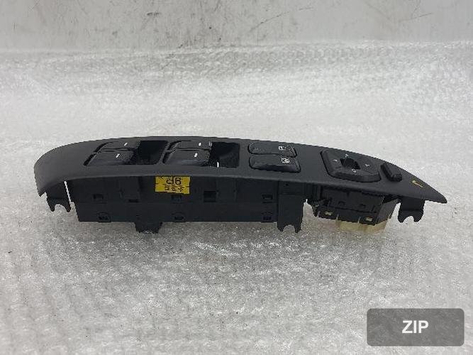 Переключатель стеклоподъёмника главный 93570-2S0109P