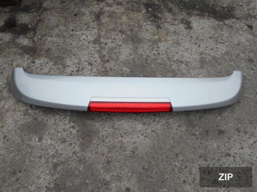 Накладка крышки багажника Santafe CM 872102B000 с фонарём