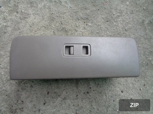 Накладка передней панели Carnival 2 Multibox 0K53A64330