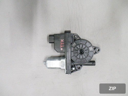 Мотор стеклоподъемника передней двери левый 82450C1010