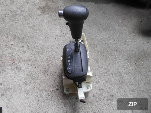 Консоль коробки передач с рычагом переключения Verna Transform 2010