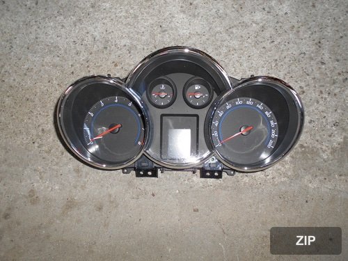 Панель приборов Cruze
