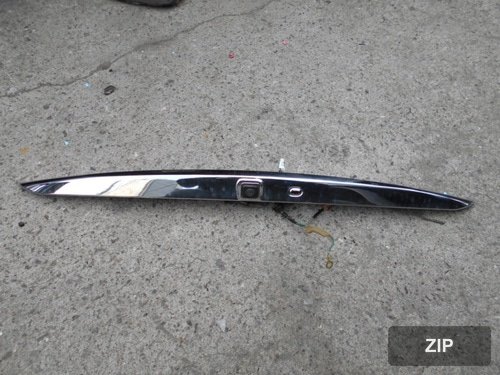 Накладка крышки багажника 84810JK660 с камерой заднего вида