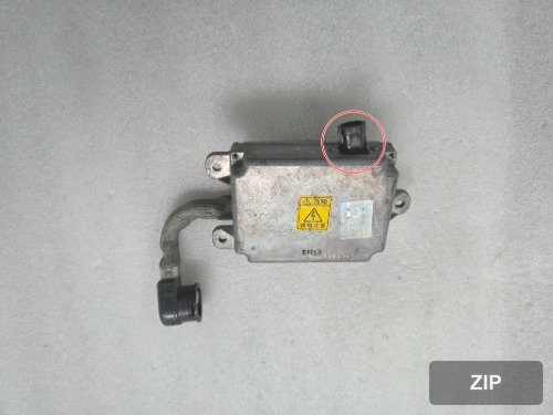 Фара передняя правая HID 921403B100