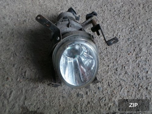Противотуманная фара левая Lotze 922012G000