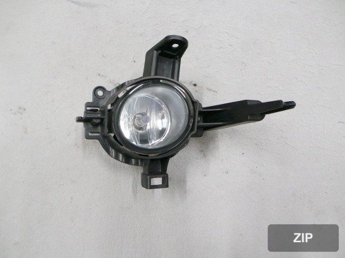 Противотуманная фара правая QM5 8200002470 89206441 с кронштейном 26910JY00A