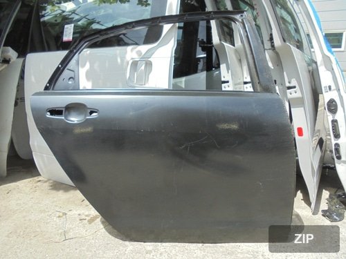 Дверь задняя правая 92457491