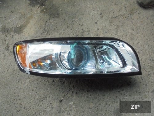 Фара передняя правая HID 31213370, 1307022811