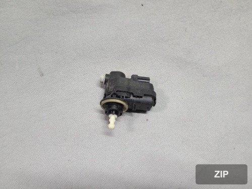 Мотор-актуатор LED-уровнителя фары 260567357R