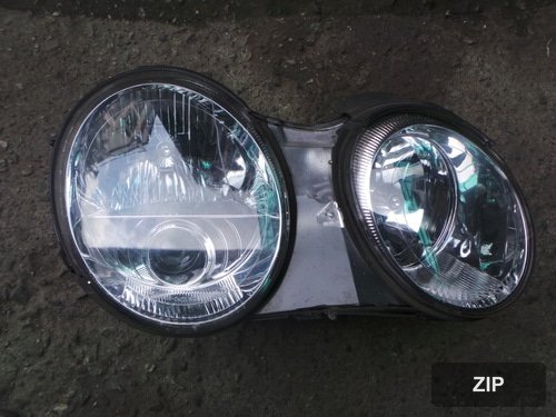 Фара передняя правая HID 921023F100