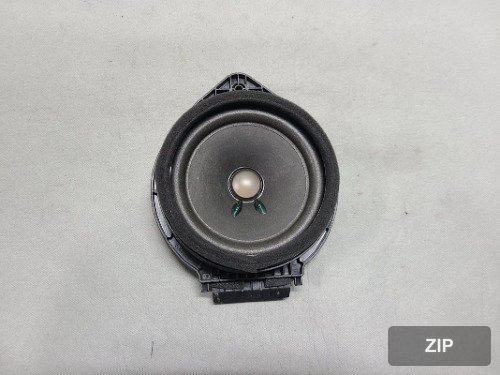 Обивка передней двери с динамиком BOSE 84005826