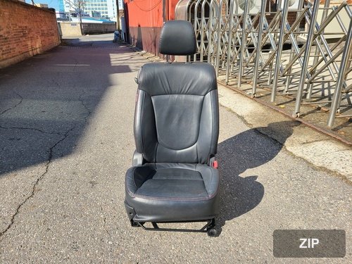 Сиденье переднее правое Forte Coupe