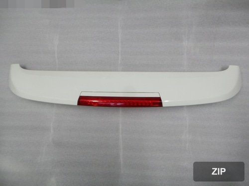 Накладка крышки багажника Santafe CM 872102B000 с фонарём