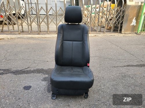 Сиденье переднее правое электрическое Korando Sports (кожа, подогрев) 7PIN