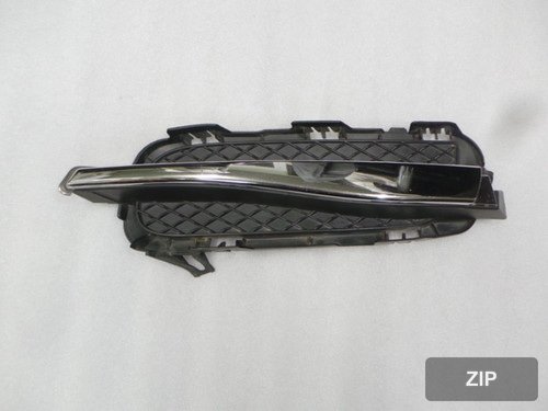 Решетка нижняя переднего бампера левая 8X2315K233