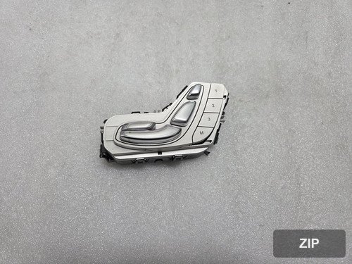 Переключатель памяти сиденья Mercedes-Benz C-Class W205 (все двери) правый 2059057851 A20590578517N49