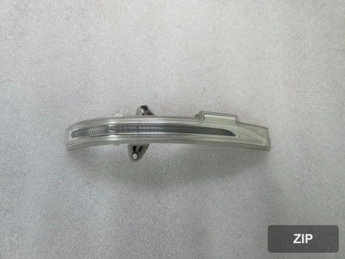 Боковое зеркало с LED повторителем поворота, правое 876243N500