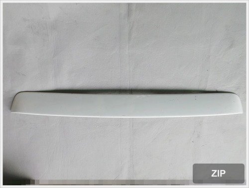 Спойлер крышки багажника Sorento 872003E000